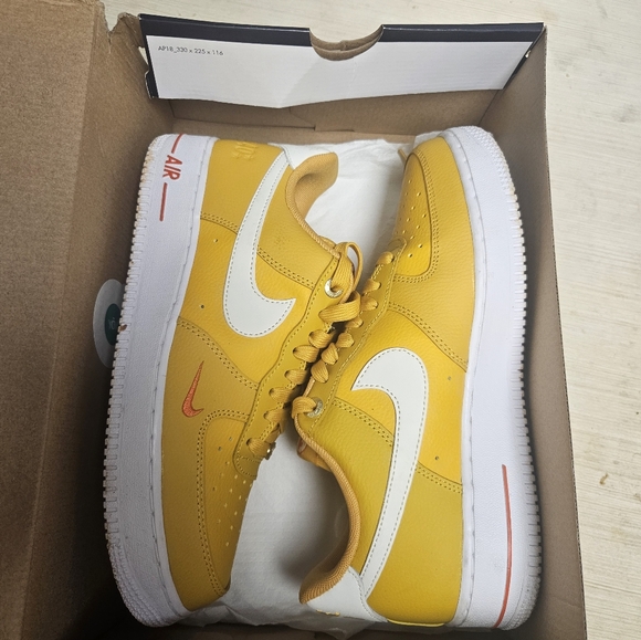 Nike Air Force 1 '07 SE Women's Shoes - Picture 1 of 9